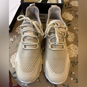 Urban Sport by J/ Slides Cooper Off White Knit Sneakers. NIB size 9.5 medium